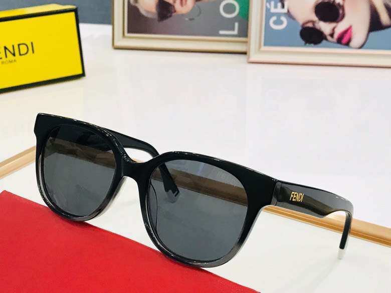 Picture of Fendi Sunglasses _SKUfw50792398fw